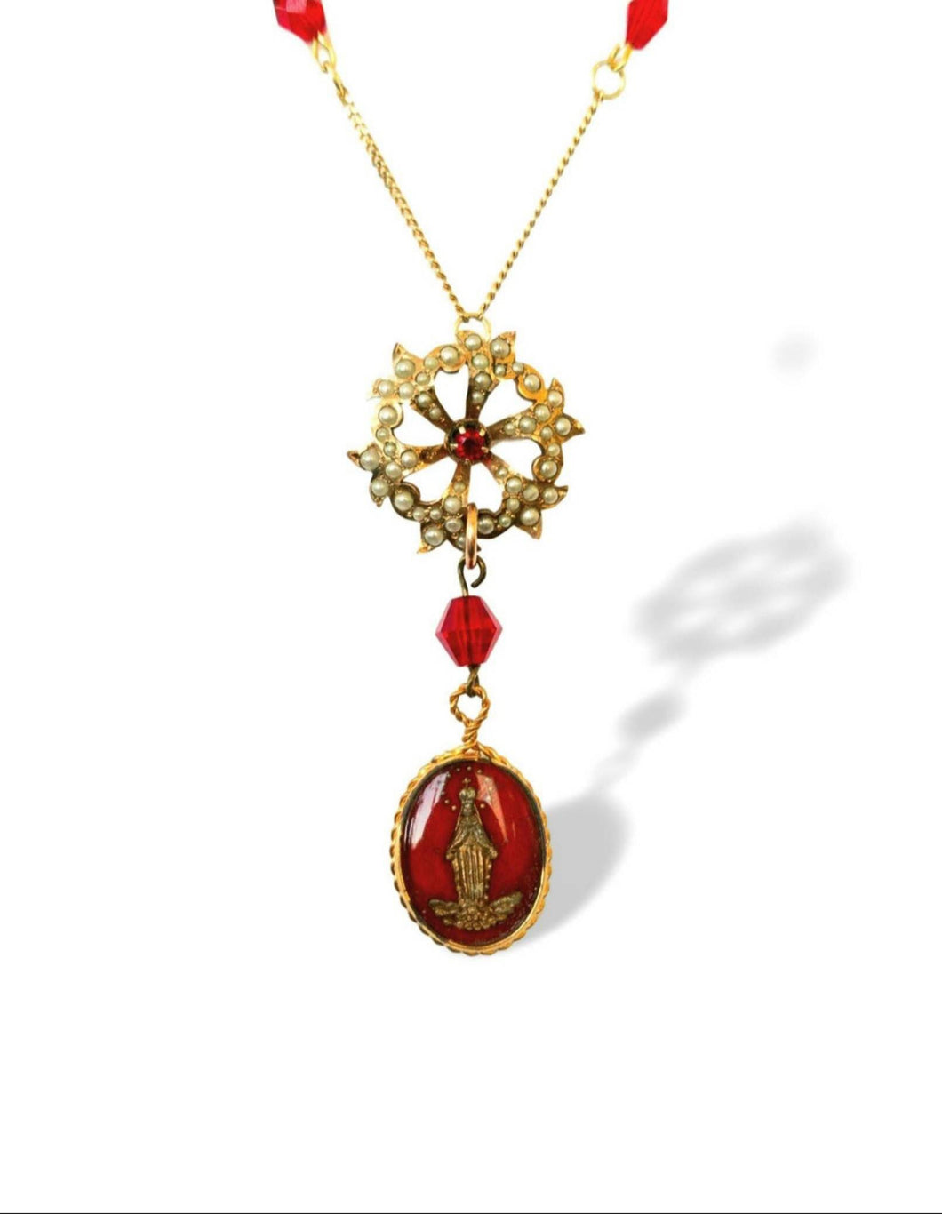 Vintage handmade art nouveau style 1940s Catholic red mercury glass medal faux pearls necklace